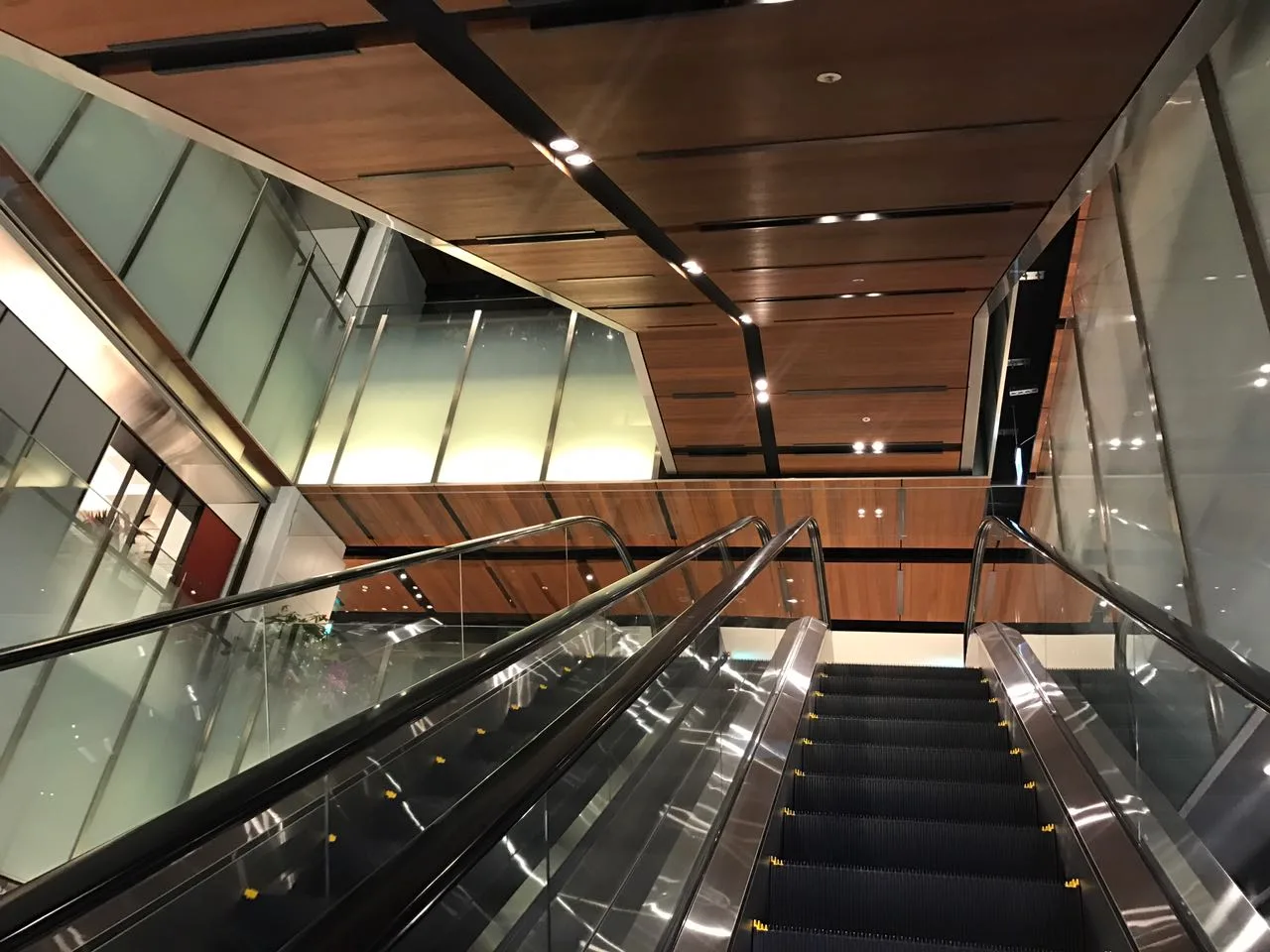 內湖北大欣建材大樓公區梯廳 6