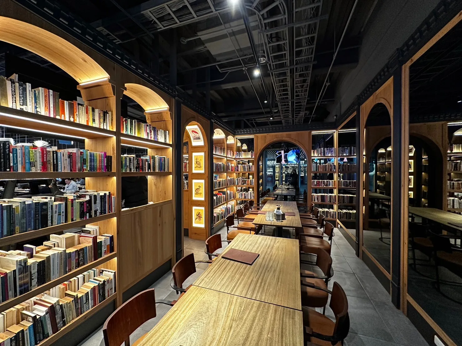 金色三麥桃園藝文店 7